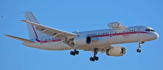 Honeywell 757-225 emgine testbed N757HW, Phoenix Sky Harbor, January 11, 2016